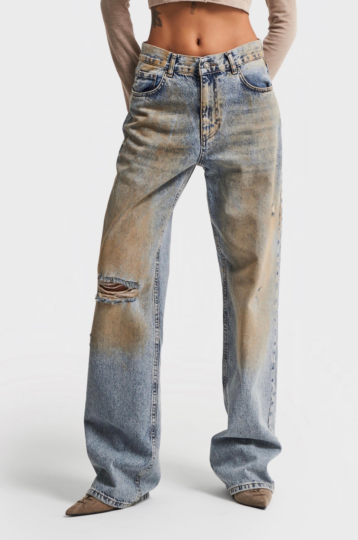 RIPPED SPECIAL WASHED EFFECT DESIGN DENIM CD9