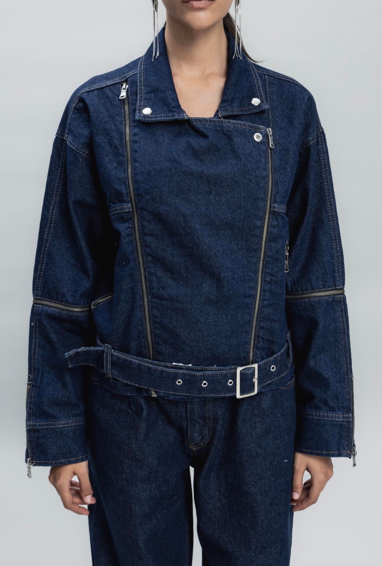 OVERSIZED ZIPPER DENIM JACKET