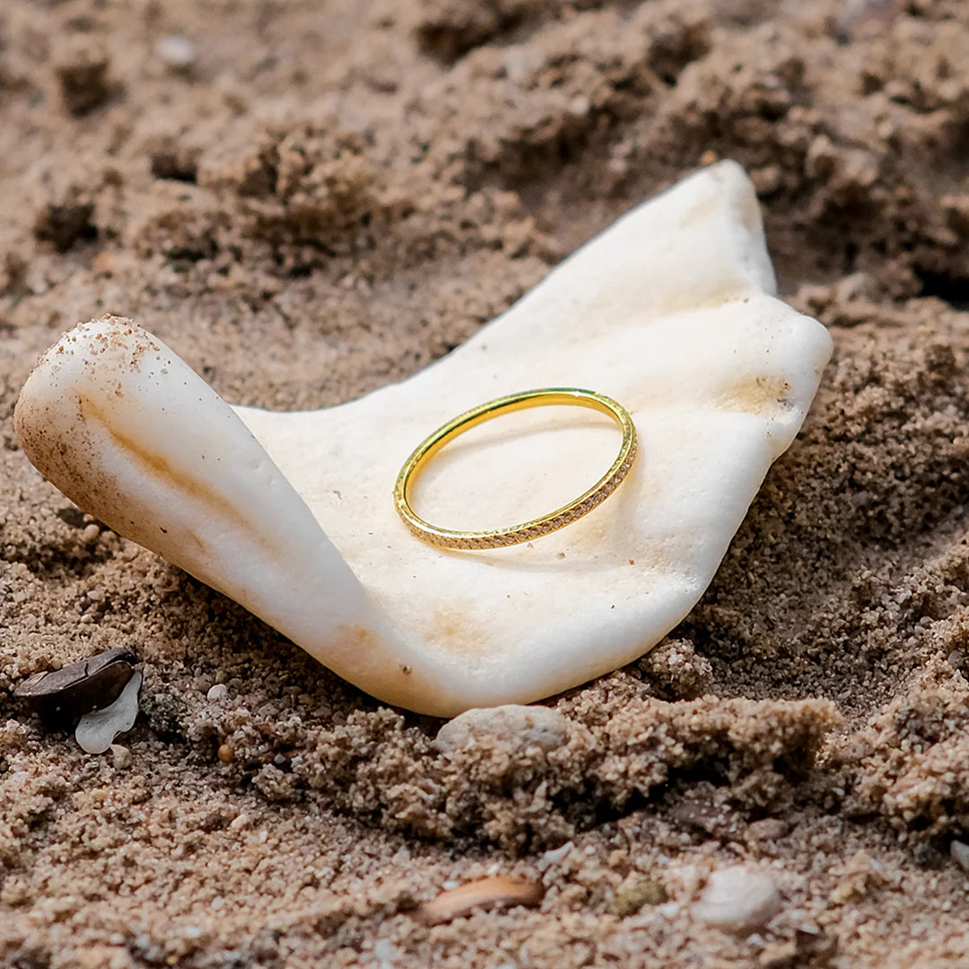 PAVED GOLD RING