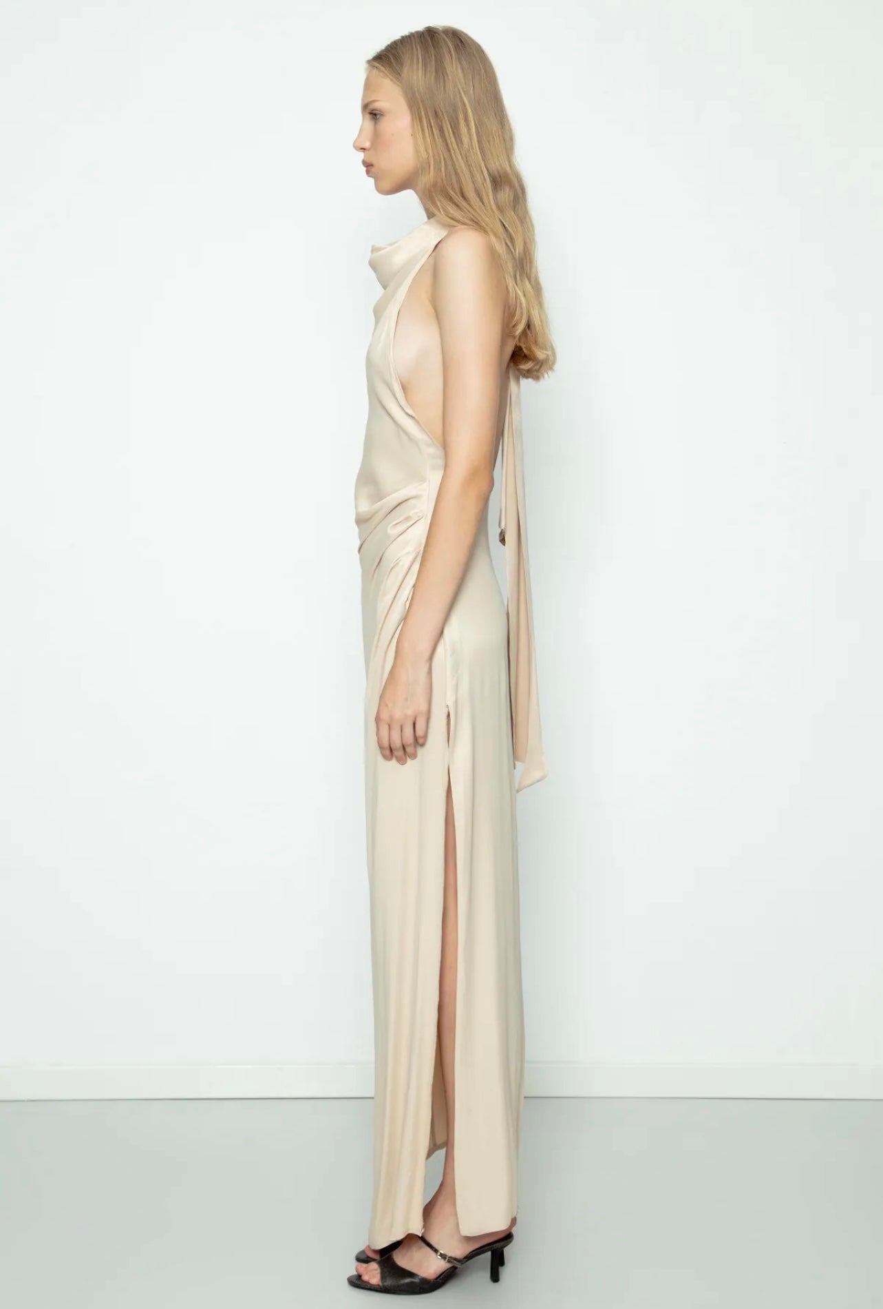 OPEN BACK MAXI DRESS