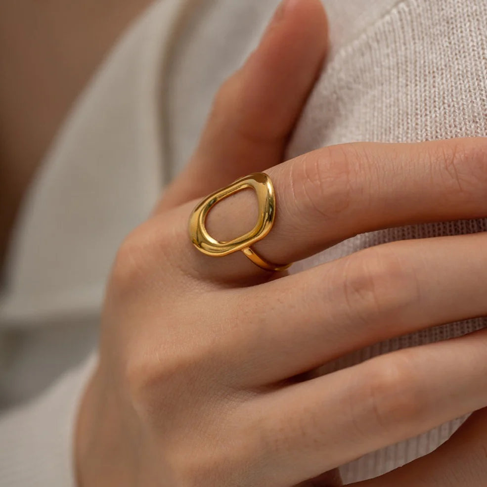 NOELLE GOLD RING