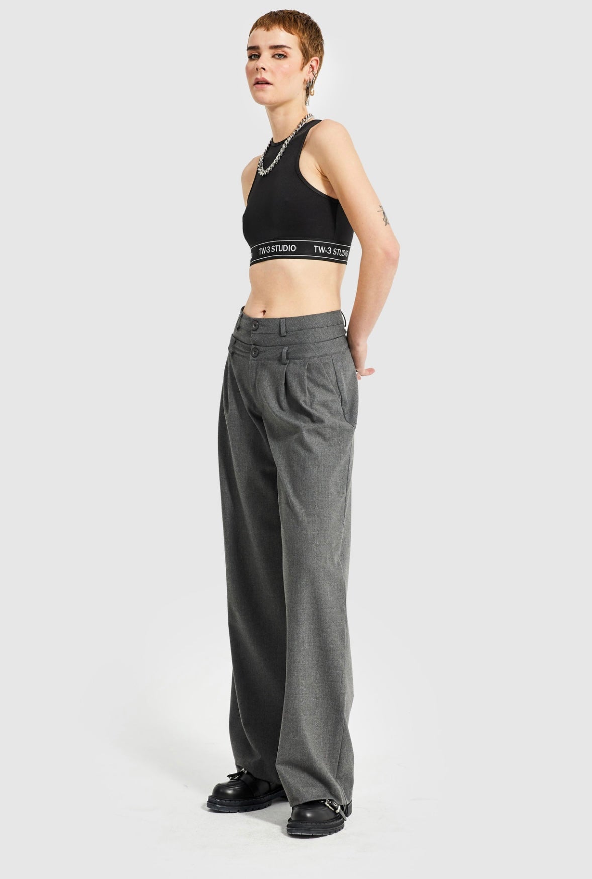 TROUSERS WITH DOUBLE BELT LOOPS