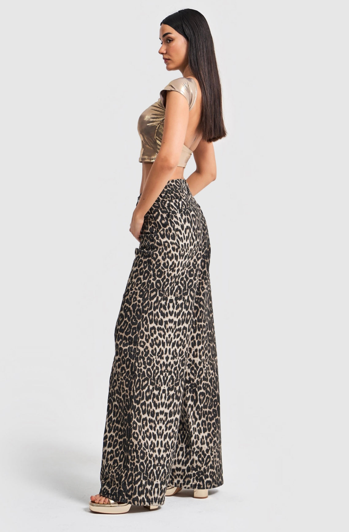 MID-RISE LEOPARD PRINTS JEANS CD101