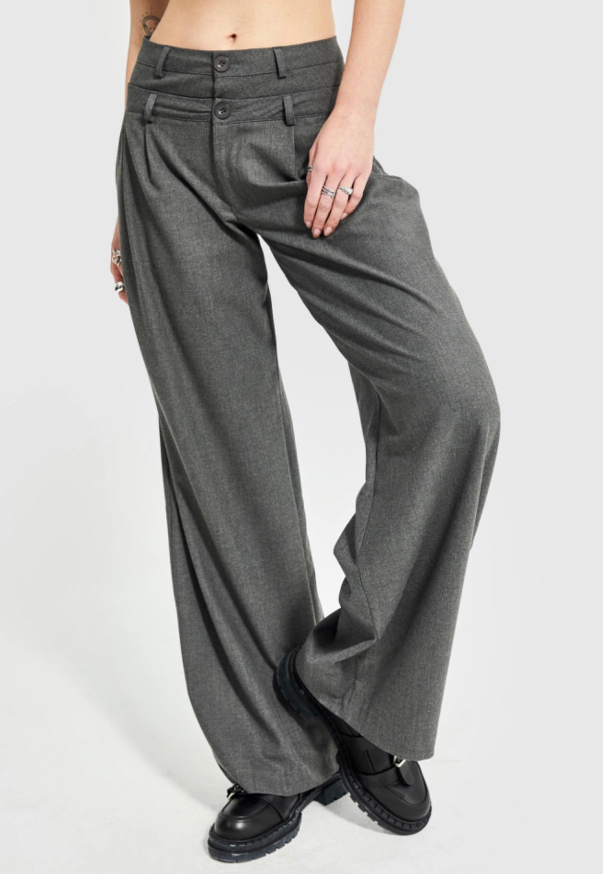 TROUSERS WITH DOUBLE BELT LOOPS