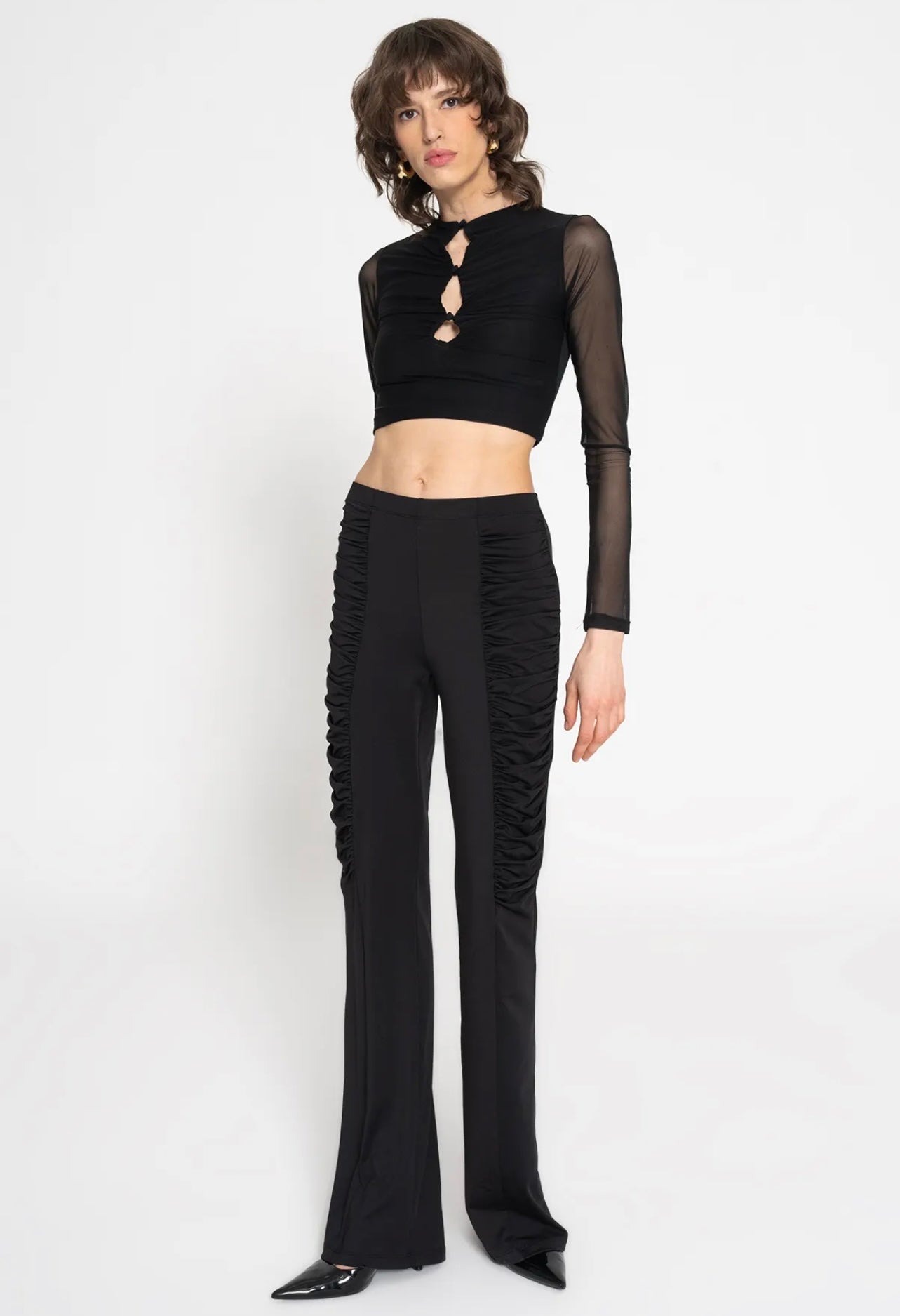 MID-RISE WIDE LEG TROUSERS