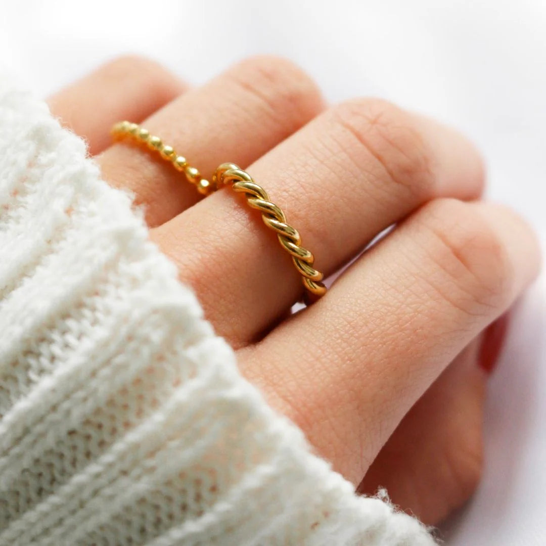 TWIST GOLD RING