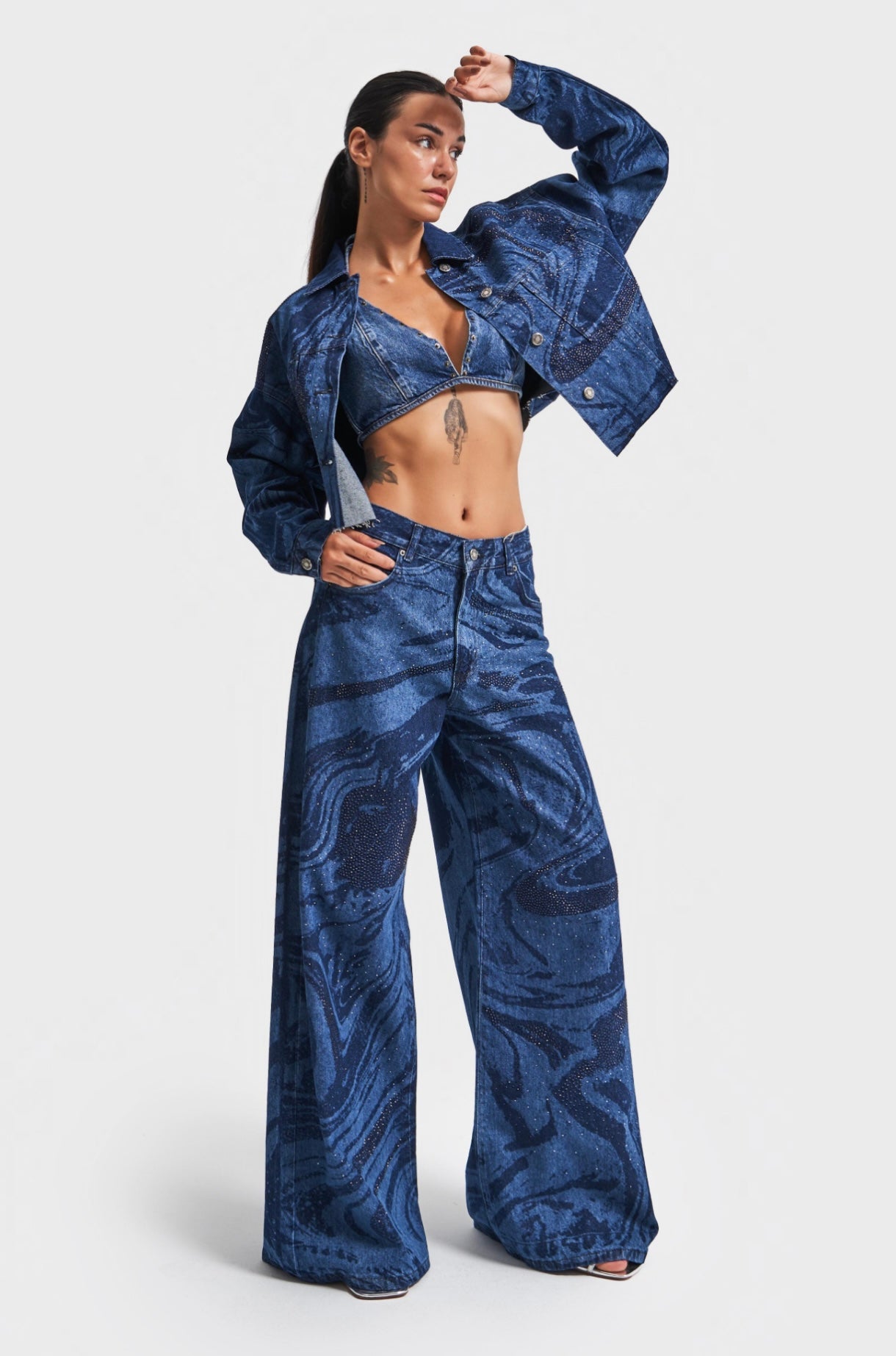 MID-RISE DENIM WITH RHINESTONES CD1065