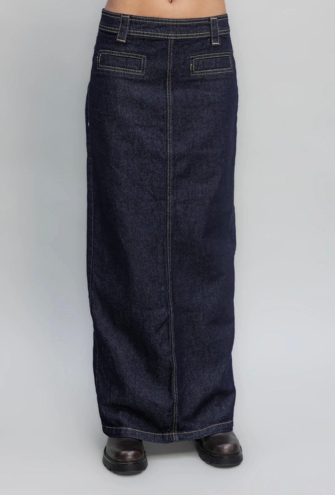 DETAILED STITCHING MAXI DENIM SKIRT