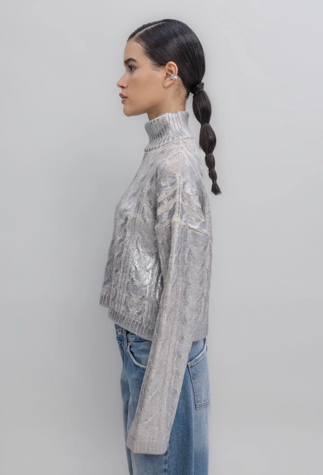 METALLIC TURTLENECK SWEAT SHIRT