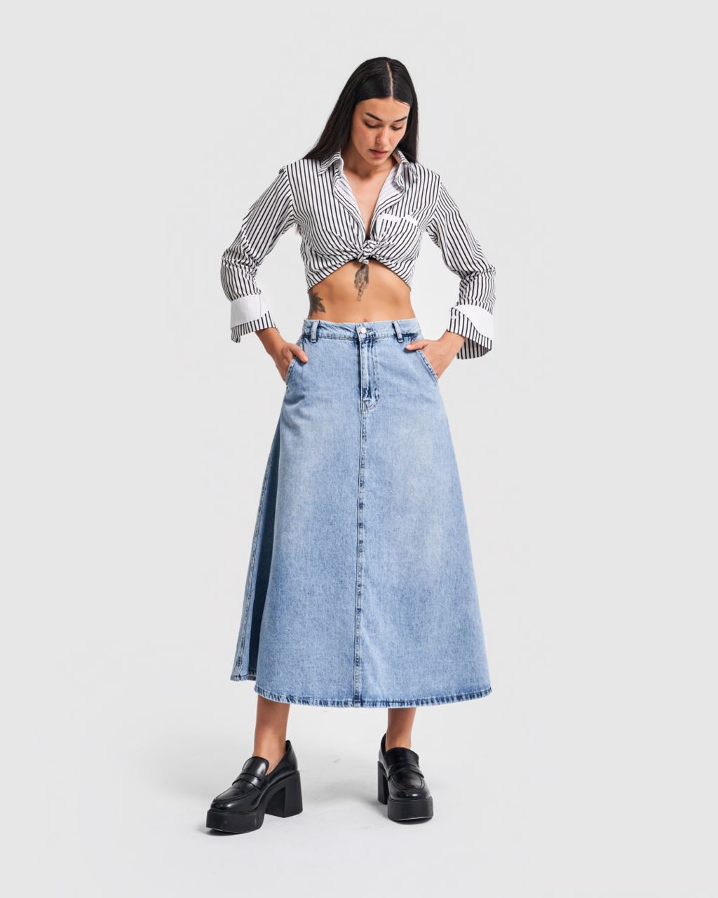 MAXI MID-RISE DENIM SKIRT