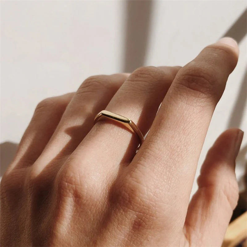 GEOMETRIC GOLD RING