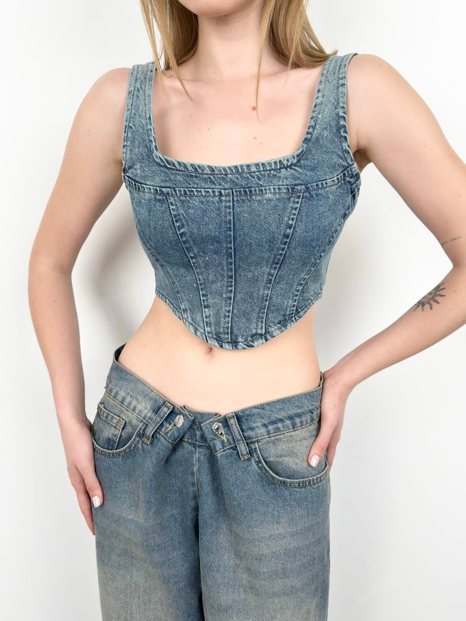 DENIM CROP SHIRT