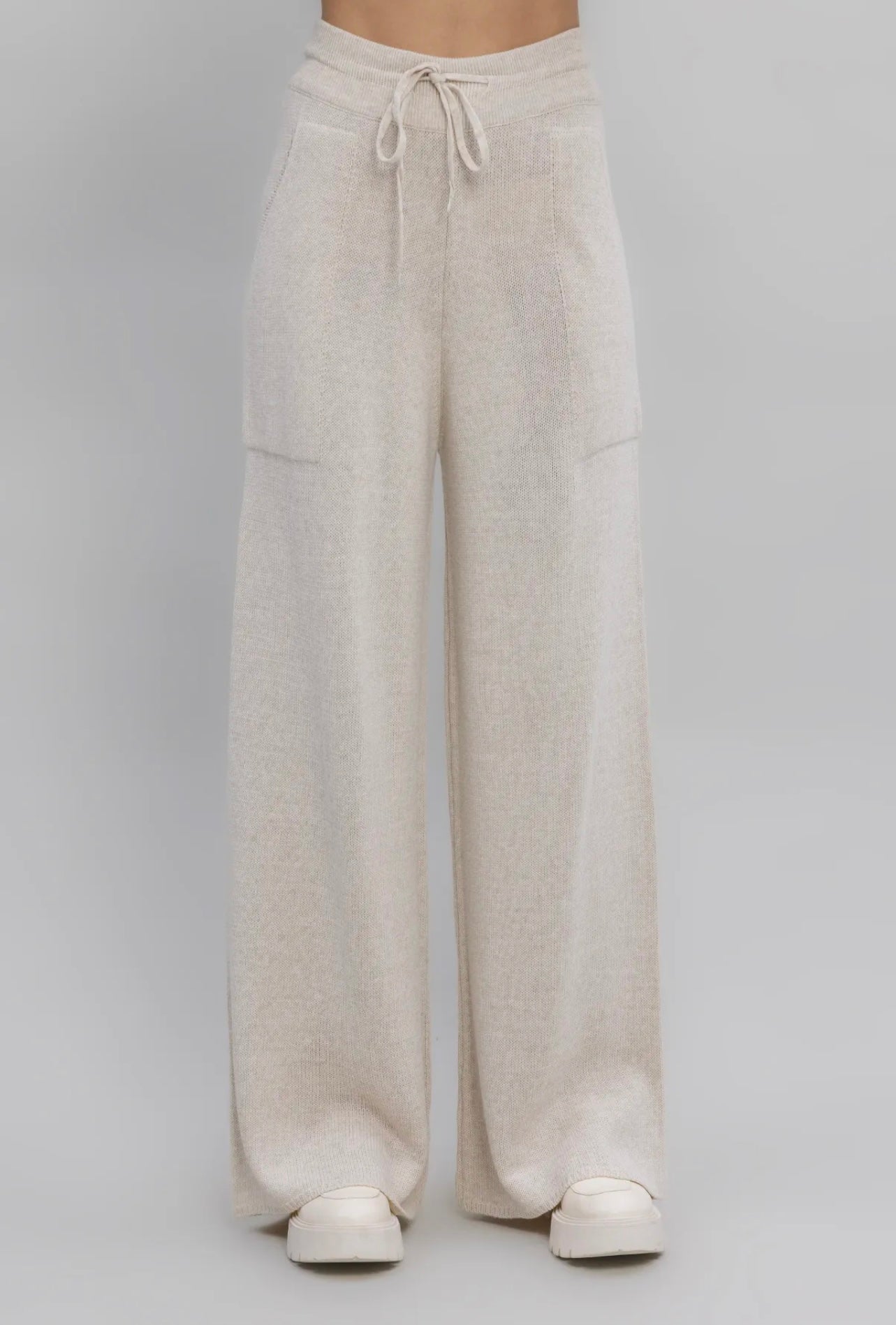 LOOSE FITTED KNIT TROUSERS