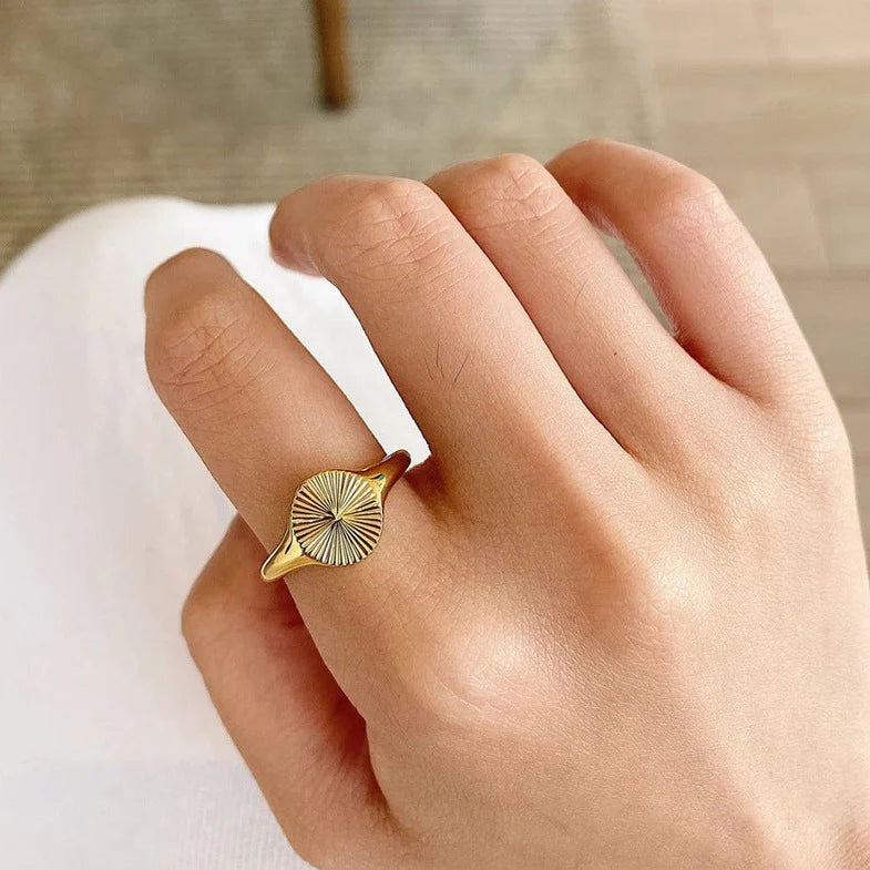 CYNA GOLD RING