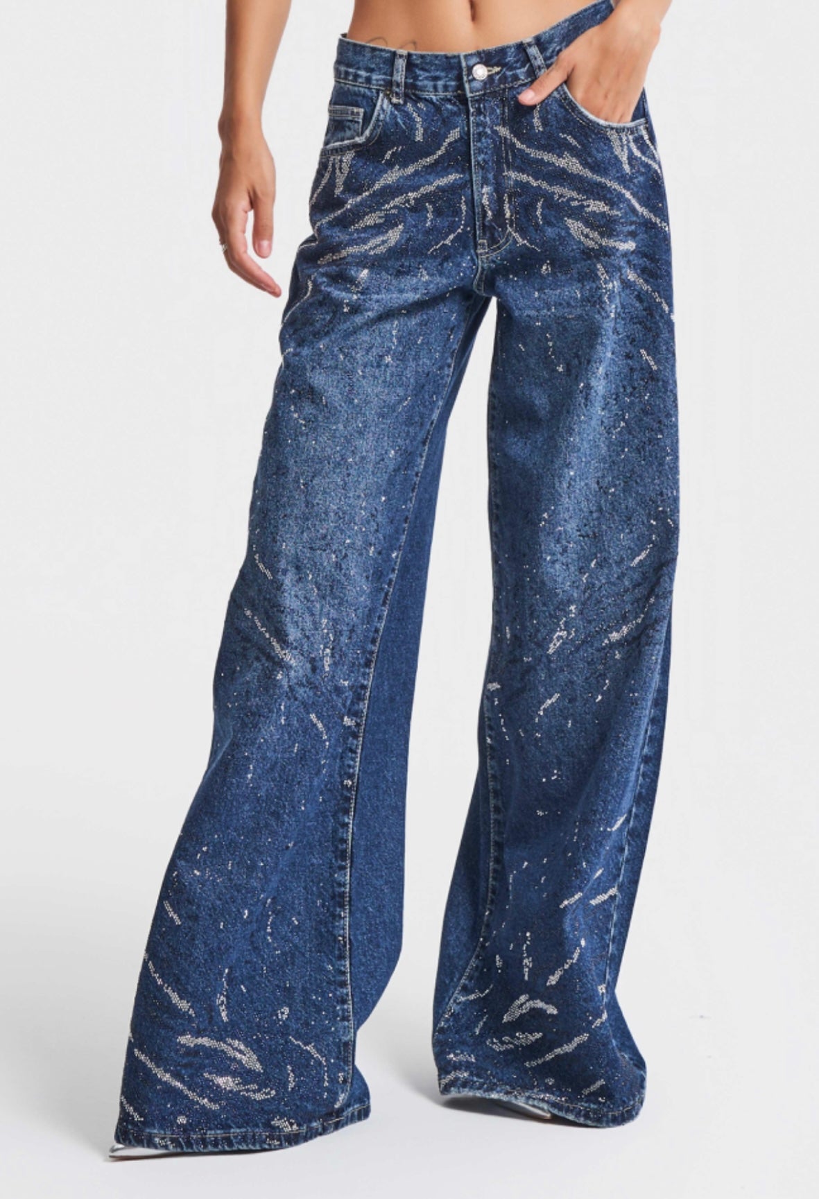 HIGH-WAIST PALAZZO FIT DENIM WITH RHINESTONES CD7