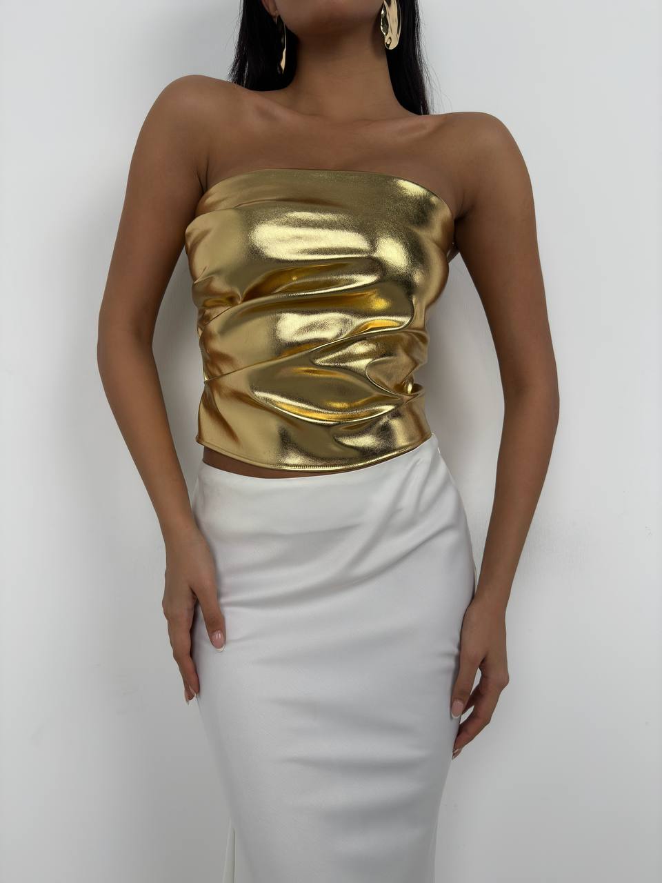 METALLIC STRAPLESS TOP