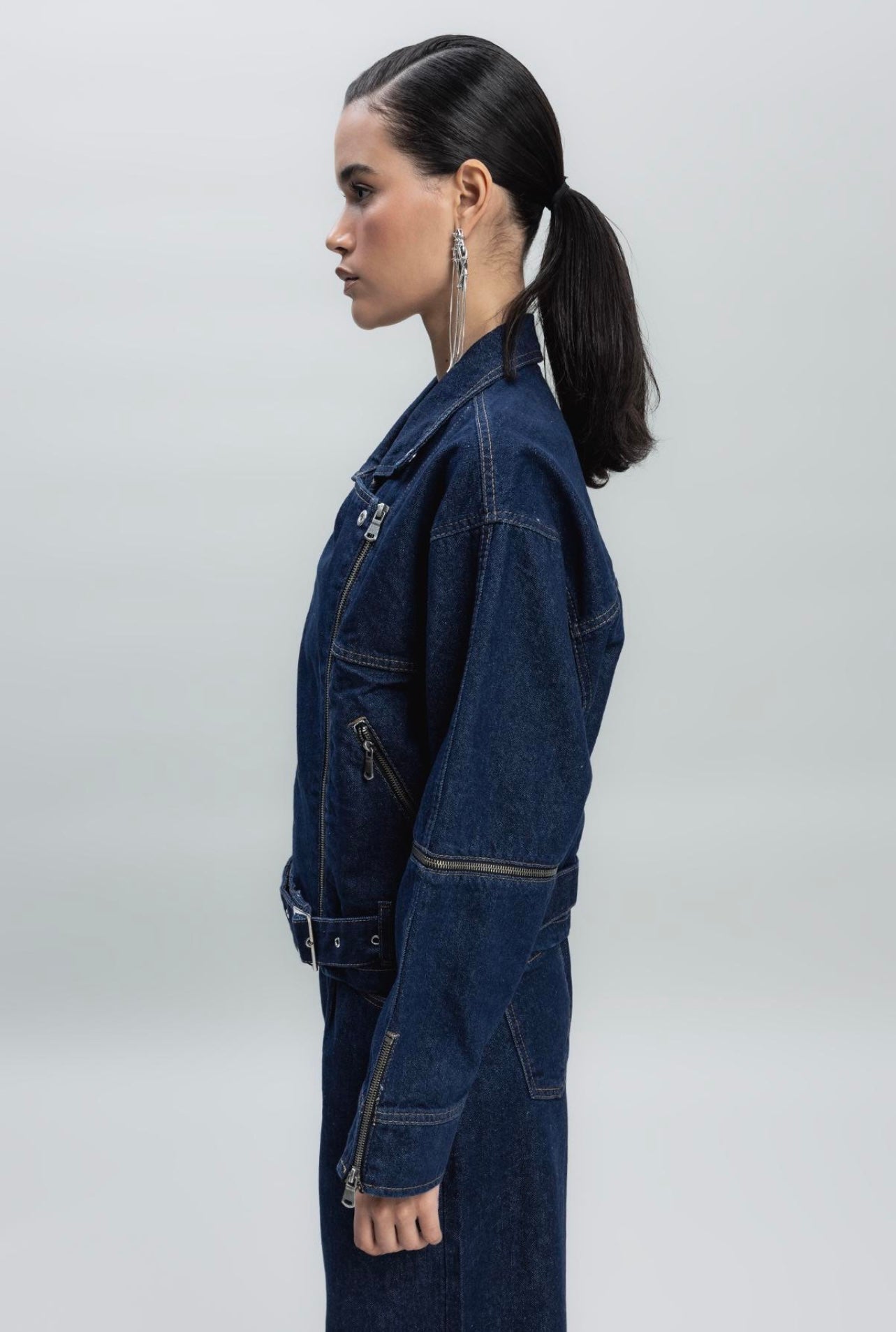 OVERSIZED ZIPPER DENIM JACKET