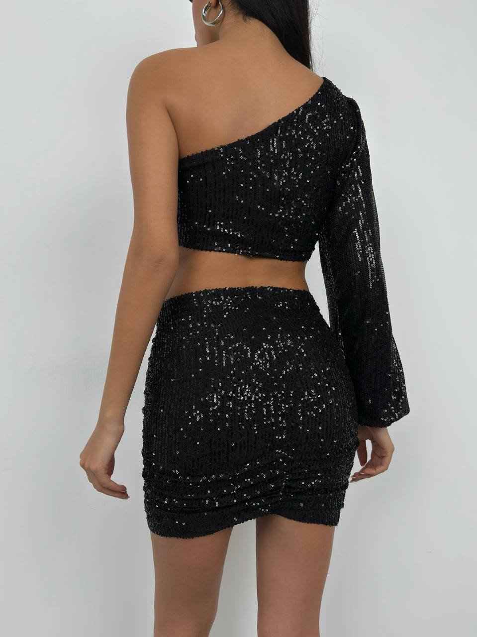 SHORT SEQUINED SKIRT